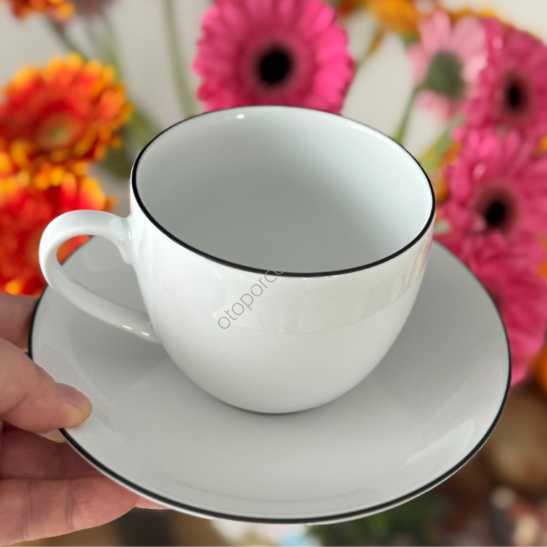 BASE BLACK filiżanka ze spodkiem 340 ml